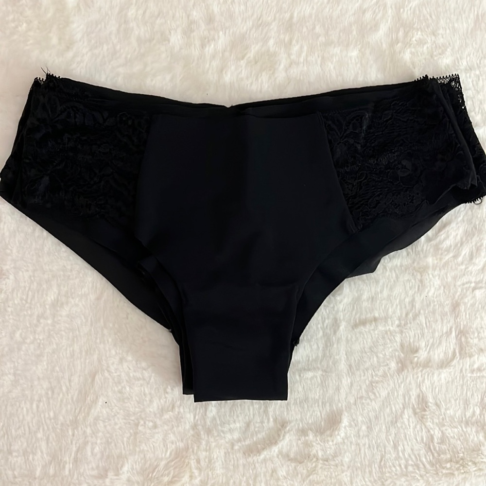 Victorias secret pink smooth hipster cheeky NWOT Lot of 3 size Small